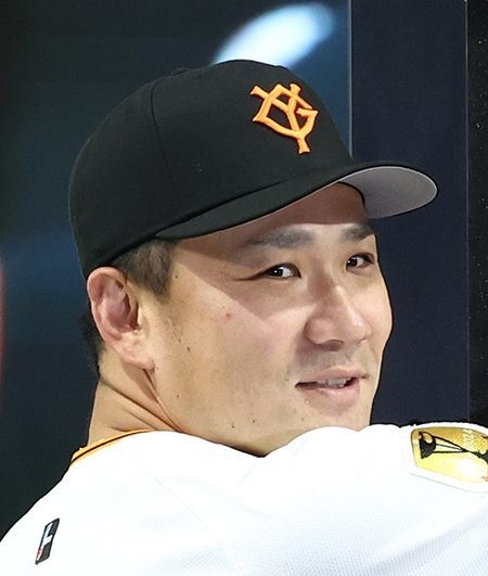 「減俸したいのが本音だが…」巨人が頭を抱える“200勝投手”田中将大（36）の年俸が高すぎる問題「偉業達成で“ご祝儀”の可能性すらも…」