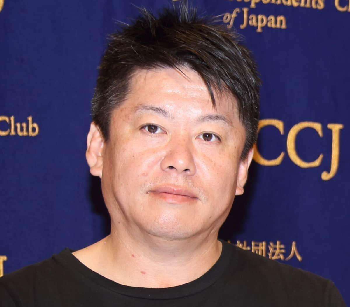 ホリエモンが金髪に染めた結果...まさかの「本田圭佑に似てる」　大胆イメチェンにネット衝撃