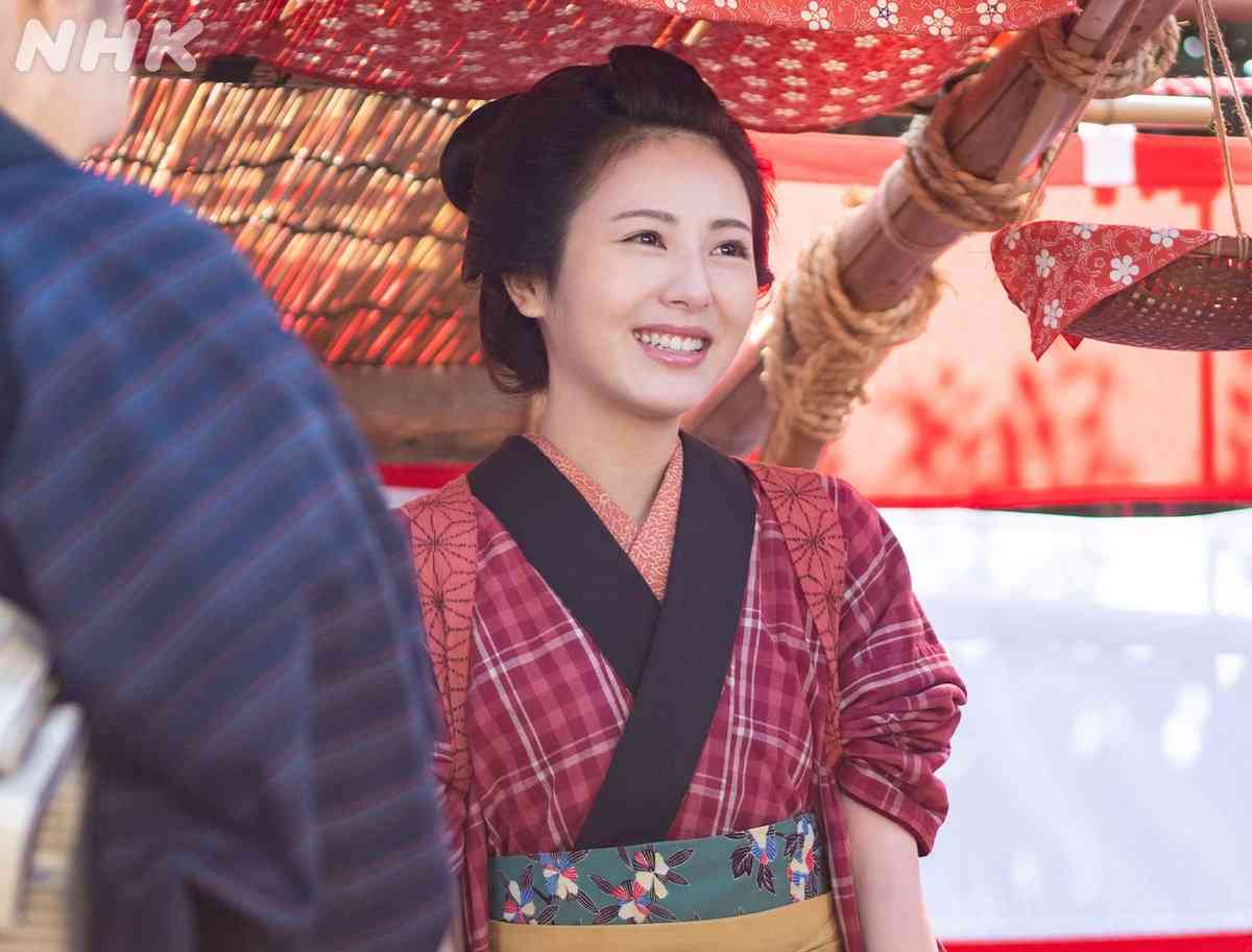 「らんまん」浜辺美波の日本髪に絶賛続出　「あんなに似合う子っている？」「きれいでびっくりした」