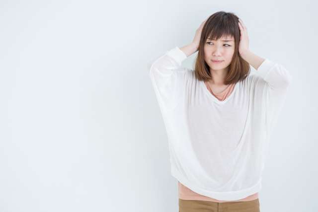 上階の騒音に堪えきれず…「音がするたび天井を叩いてました」　ある30代女性の回想