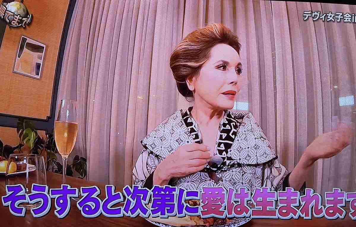 「年収200万と200億なら、どっちと結婚する？」　デヴィ夫人の回答に「深い」「説得力がすごい」