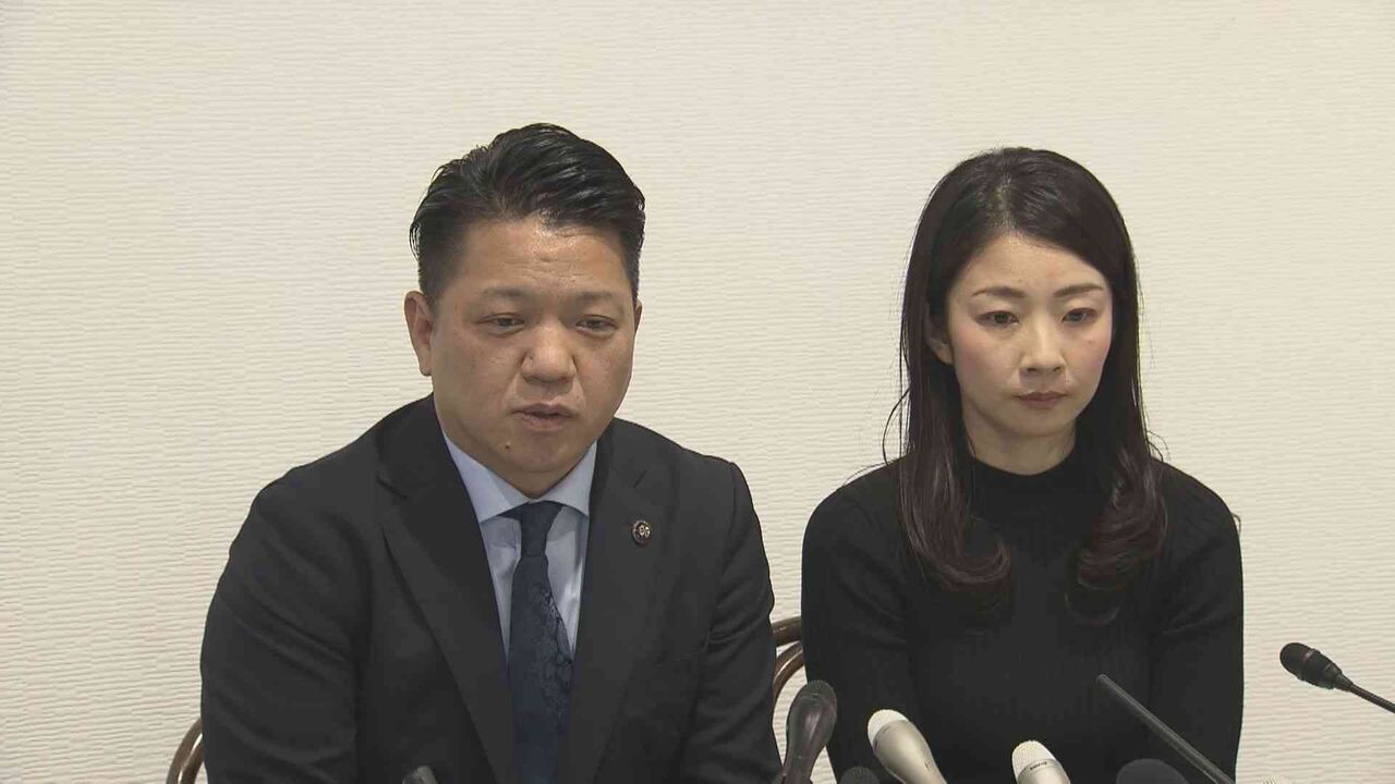 “女性問題”で市議会解散した岸和田市長の会見に妻が同席「変わらず大事な家族の一員」　市長は「許してもらっていない」