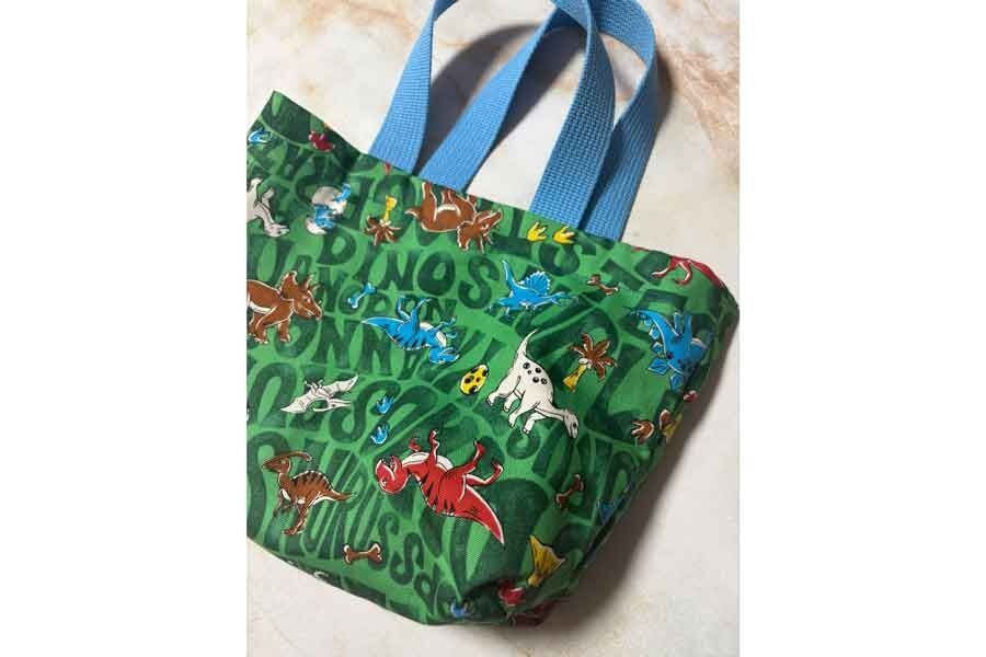 「令和の男子はこれだぞ！」　小学5年生がミシンで縫った“本格派バッグ”にネット脱帽　「学校でやった」と料理や掃除もいとわずに…「生きていくのに必要な家事」