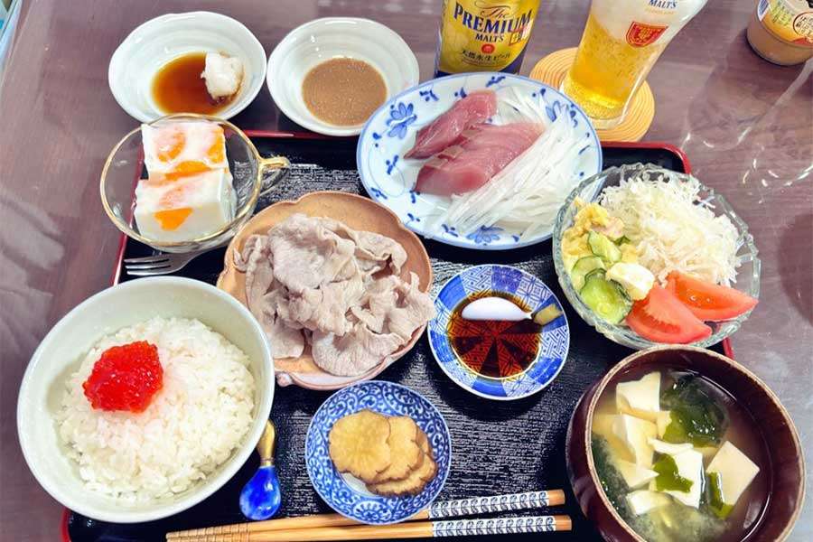 「おかあさま、恐るべし」お盆に帰省した母の手料理が“まるで料亭”「これで450円はスゴイ」称賛