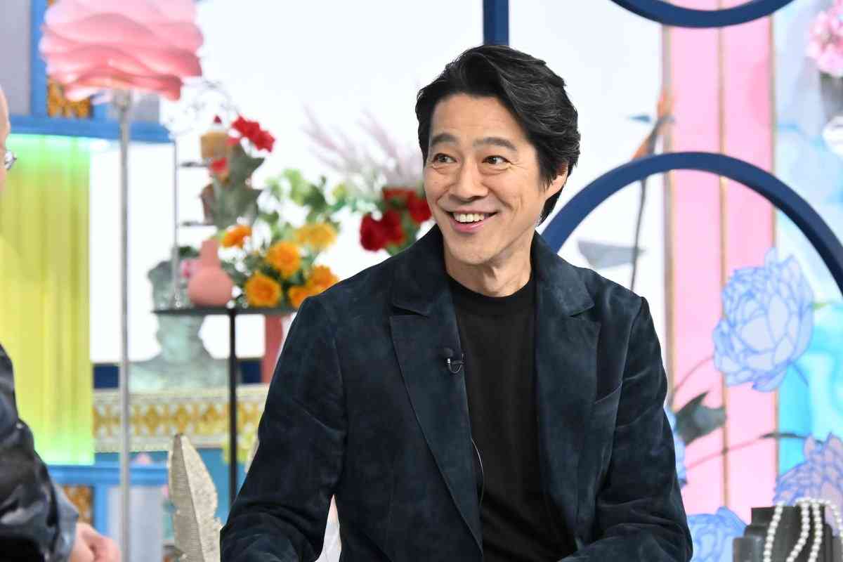 堤真一　16歳下の妻の言葉に「僕がボロボロ泣いちゃって」求婚