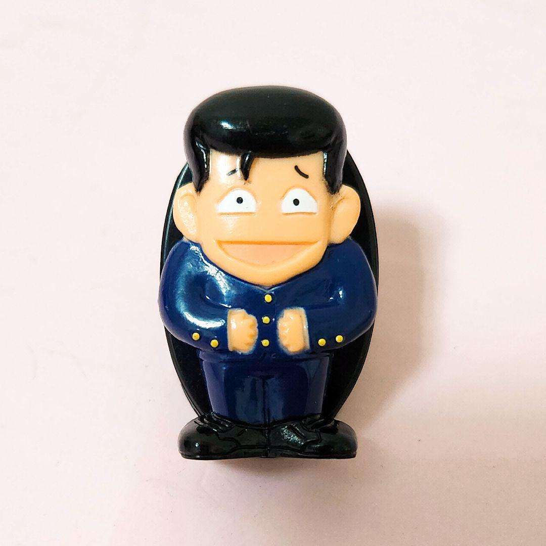 冷蔵庫に貼ってあるマグネットは何？