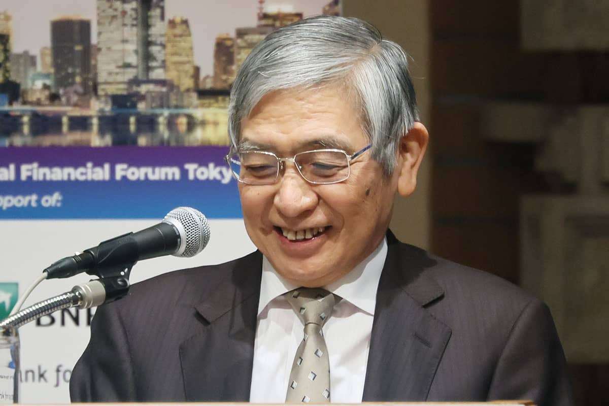 黒田バズーカで始まる「住宅ローン増」怨嗟の声…年収3500万円の黒田総裁は「億ション」現金購入でローン知らず