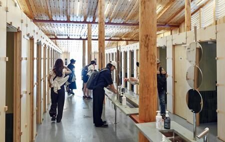 万博の男女共用トイレ定着なるか　LGBTQ配慮、敬遠の声も