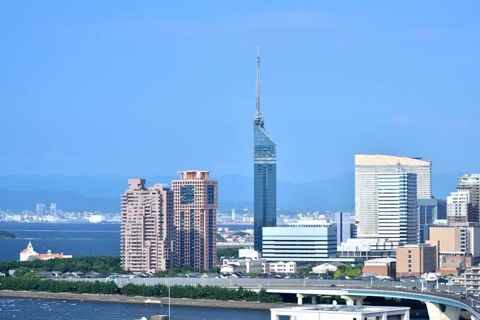 福岡と札幌はどちらが都会？