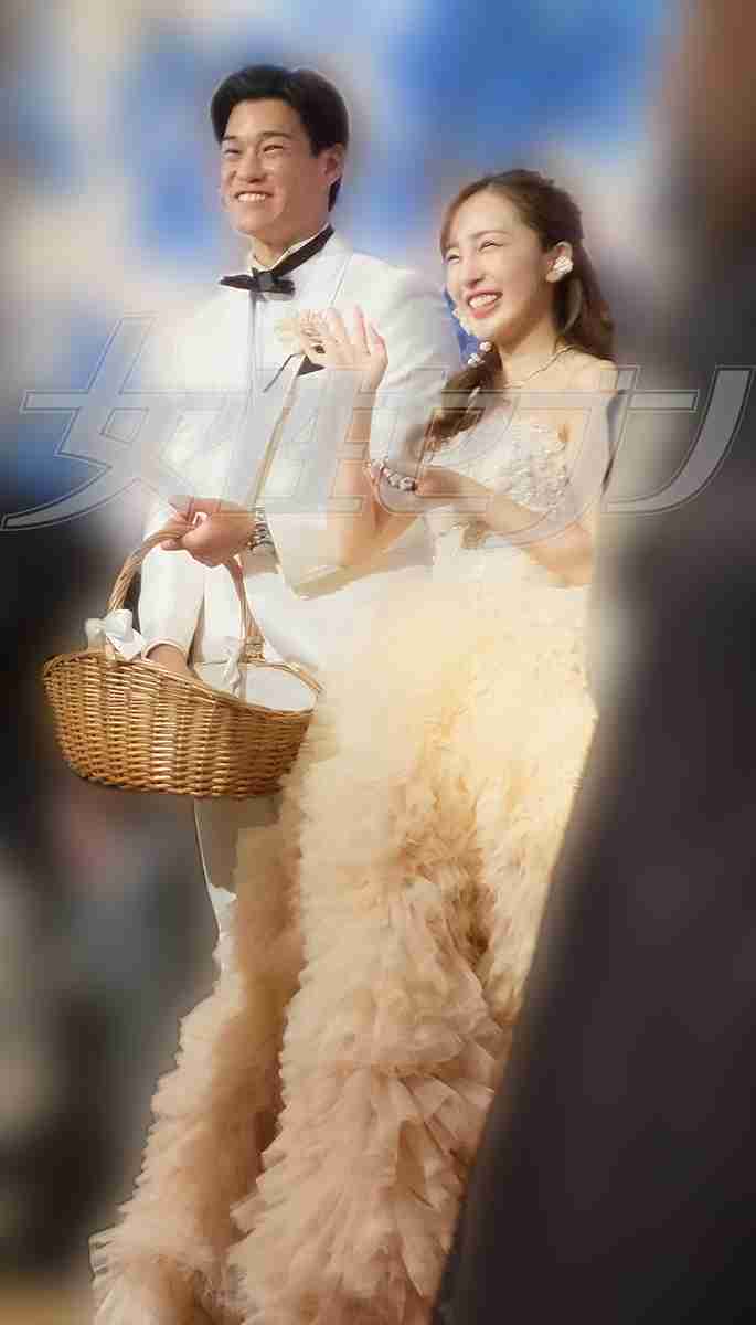 板野友美＆ヤクルト高橋奎二夫妻の結婚披露宴　村上宗隆選手や松本まりかなど豪華メンバーが大勢出席するも、AKB48“神7”は前田敦子のみ出席で再集結ならず