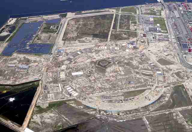 万博協会、「プレハブ」の建て売りを検討　パビリオン建設の遅れで