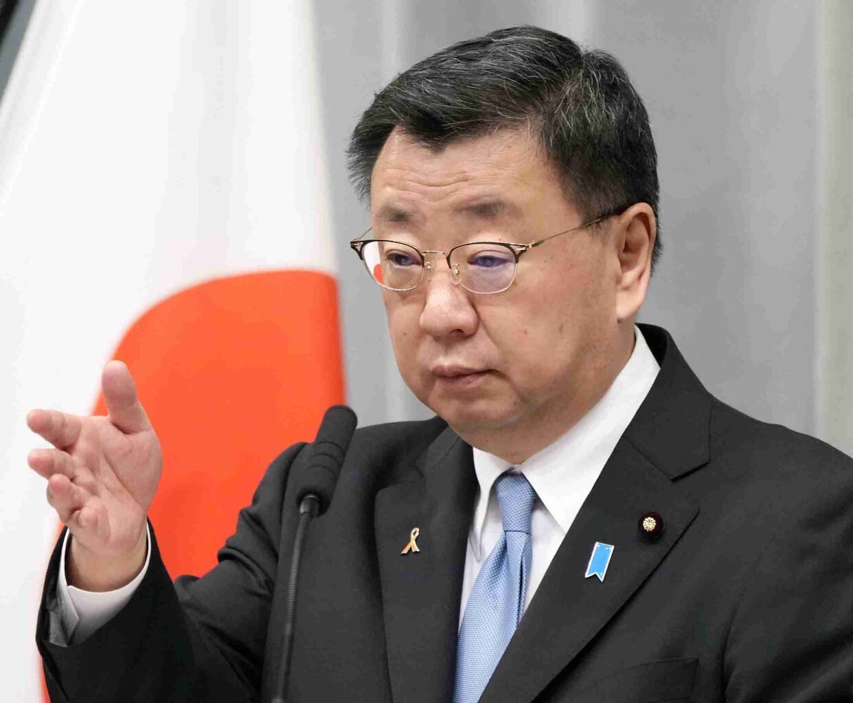 「国民の声、真摯に受け止め」松野官房長官、支持率最低で