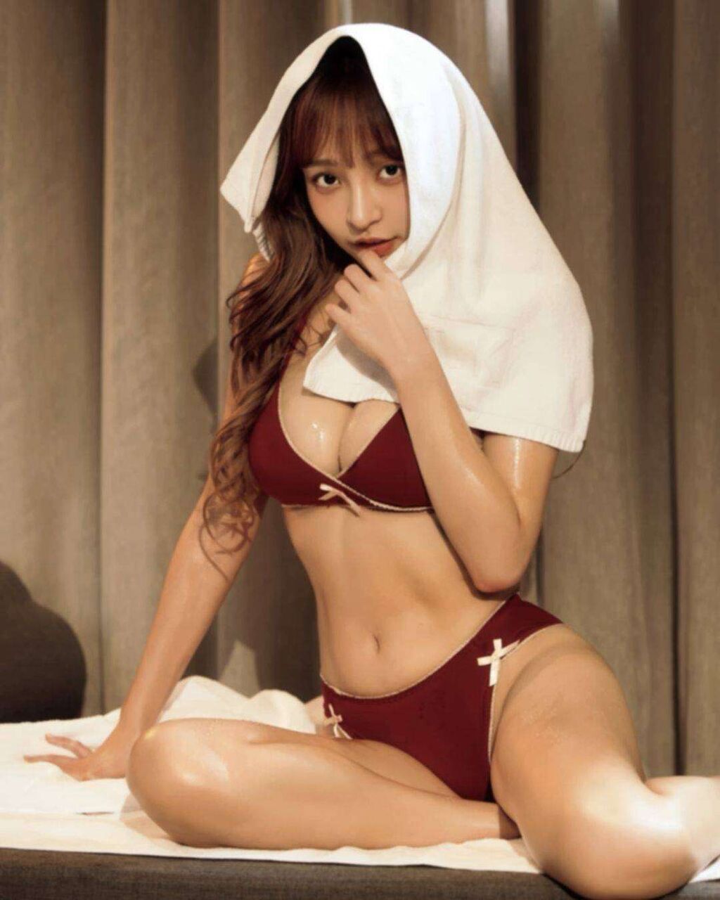 台湾プロ野球〝最強チアガール〟こぼれ落ちそうな恵体ショットに大反響!!日本での写真集発売にファン歓喜「サイコゥー！！」