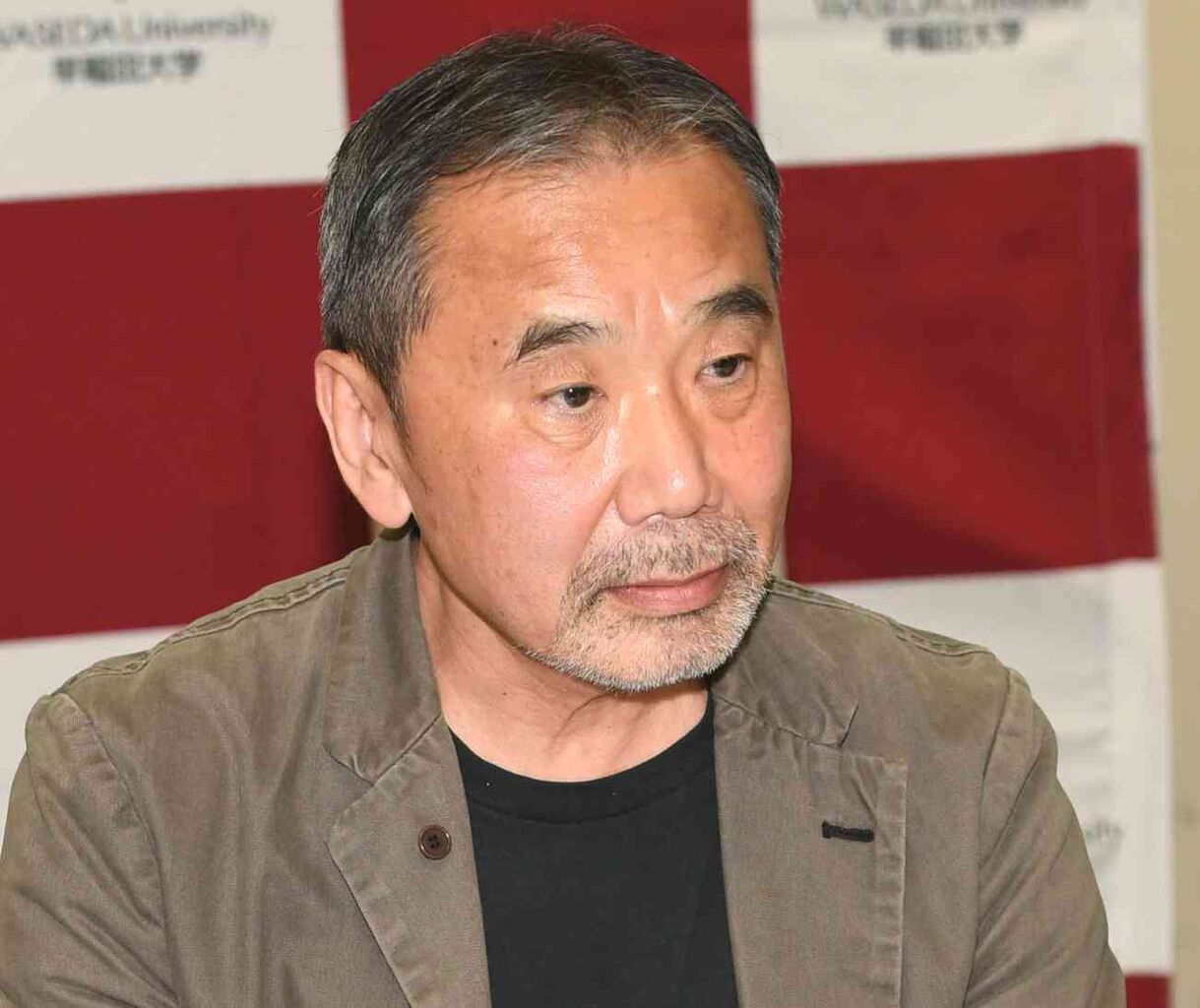 村上春樹さんノーベル文学賞受賞逃す　ノルウェーの劇作家ヨン・フォッセさんに授与