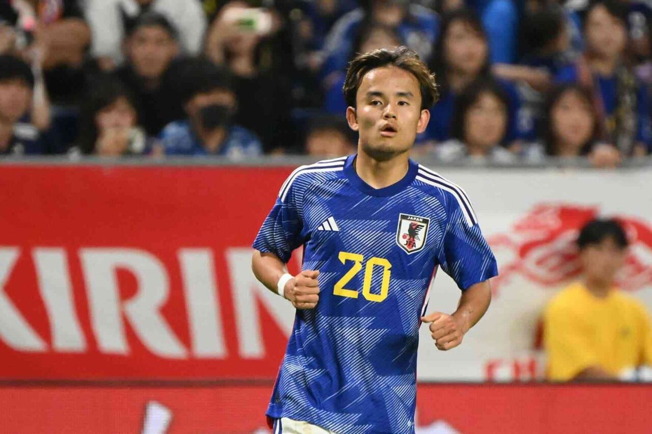 久保建英のユニホーム放置行為　謝罪もペルー側怒り収まらず「傲慢で下品な行為」