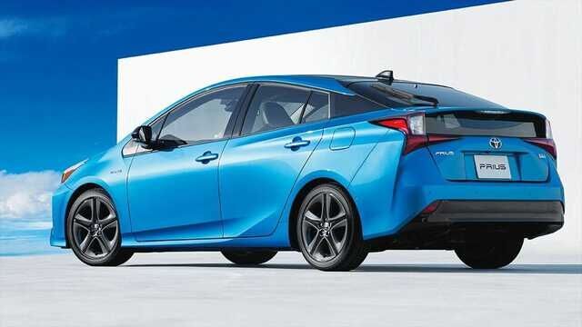 4代目プリウス購入者｢60代以上が過半数｣の事実