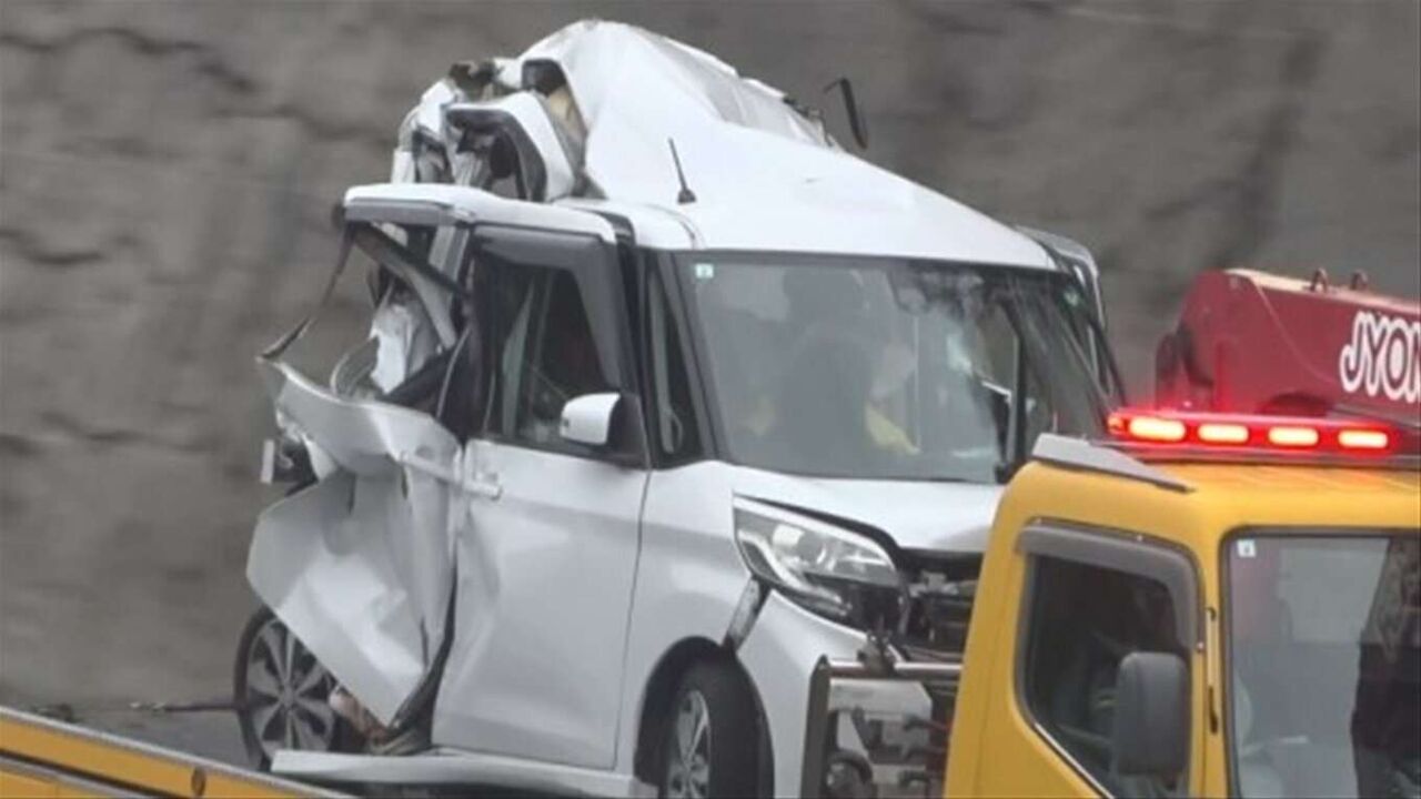 中央道・笹子トンネルで追突事故　1歳の男児が死亡