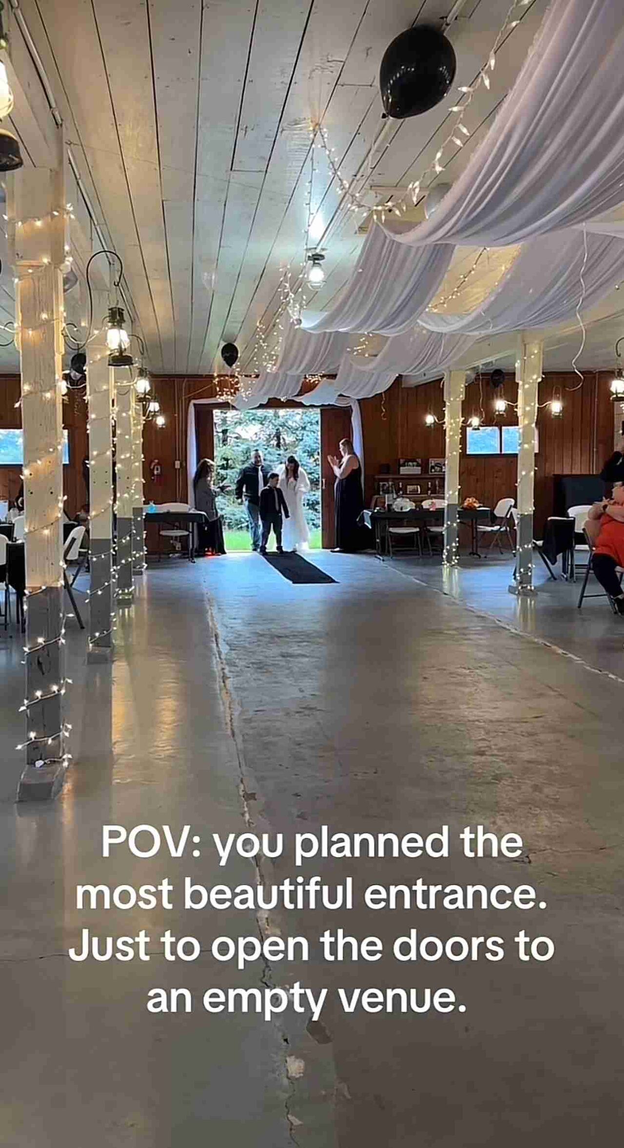 結婚式で“前代未聞”の事態。100人を招待も出席したのはなぜか5人だけ。ネットでは「心が痛い」「準備は簡単じゃない」（海外）