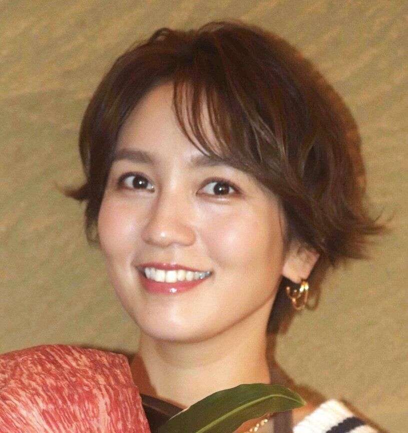 美人料理家・和田明日香さん、ダンディーな父の顔出し親子ショット　義姉の上野樹里もコメント