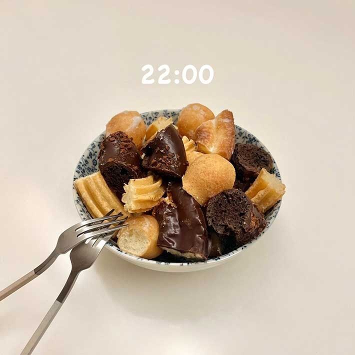 ミスドで食べたい種類がかぶったら？　夫婦の『解決法』に反響　「コレは盲点だった」「幸せの食べ方」