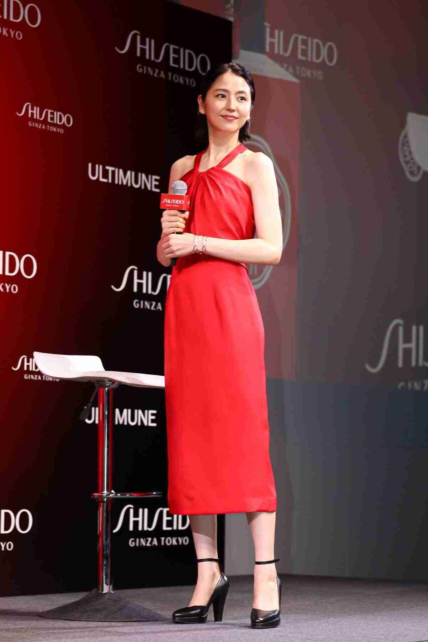 芸能人のドレス姿が見たい