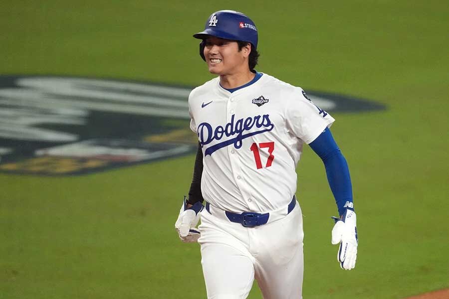 大谷翔平、6時間39分の死闘に本音「早く帰って寝たい」　PO史上初の1試合9出塁も「勝ったのが全て」