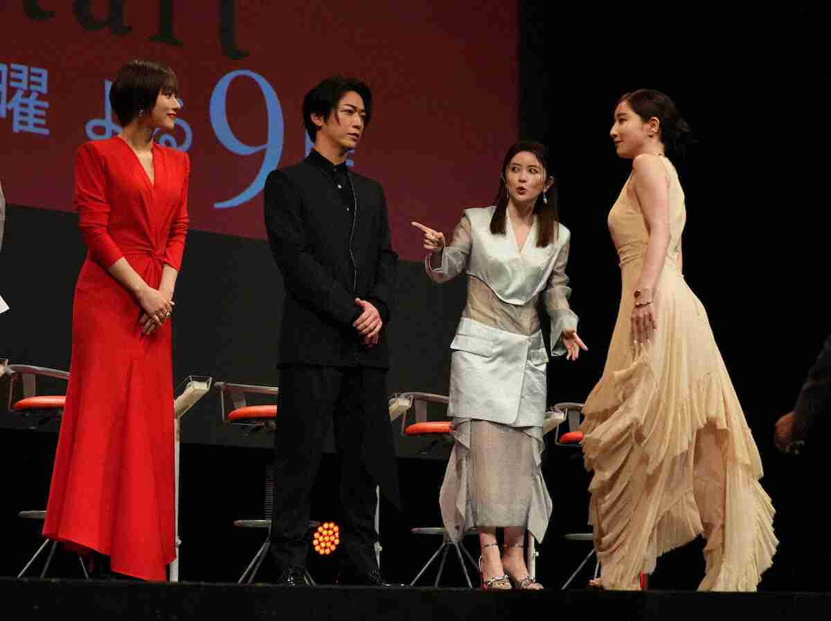 亀梨和也＆田中みな実　交際報道後初、2人そろってイベント登場　亀梨がみな実をいじる場面も