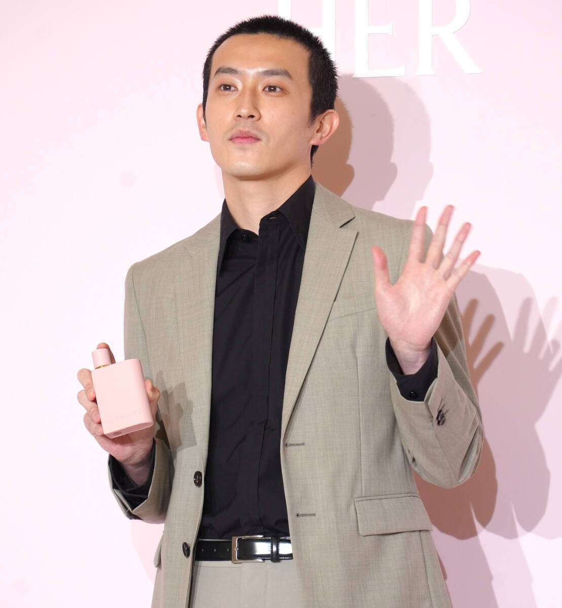 杉野遥亮、衝撃丸刈り姿で登場　初の一人暮らしで失敗した過去告白「2か月で10キロ太った」