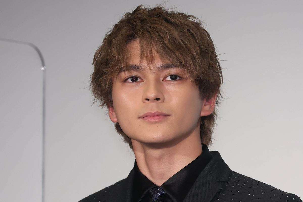 眞栄田郷敦「結婚は兄貴が先だ」カフェ勤務辞めた新妻との3年忍び愛