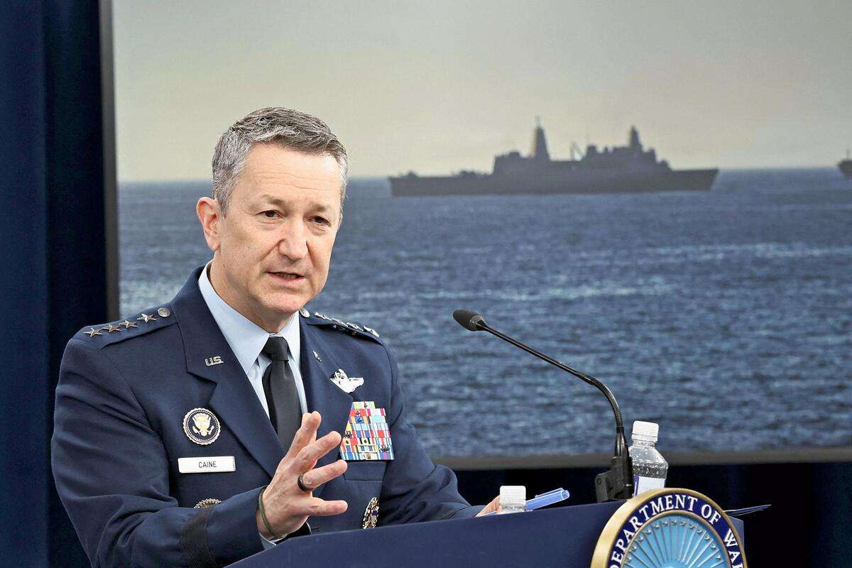 ホルムズ海峡で「イランが5隻の商船を攻撃、うち2隻を拿捕」…米軍制服組トップが明らかに