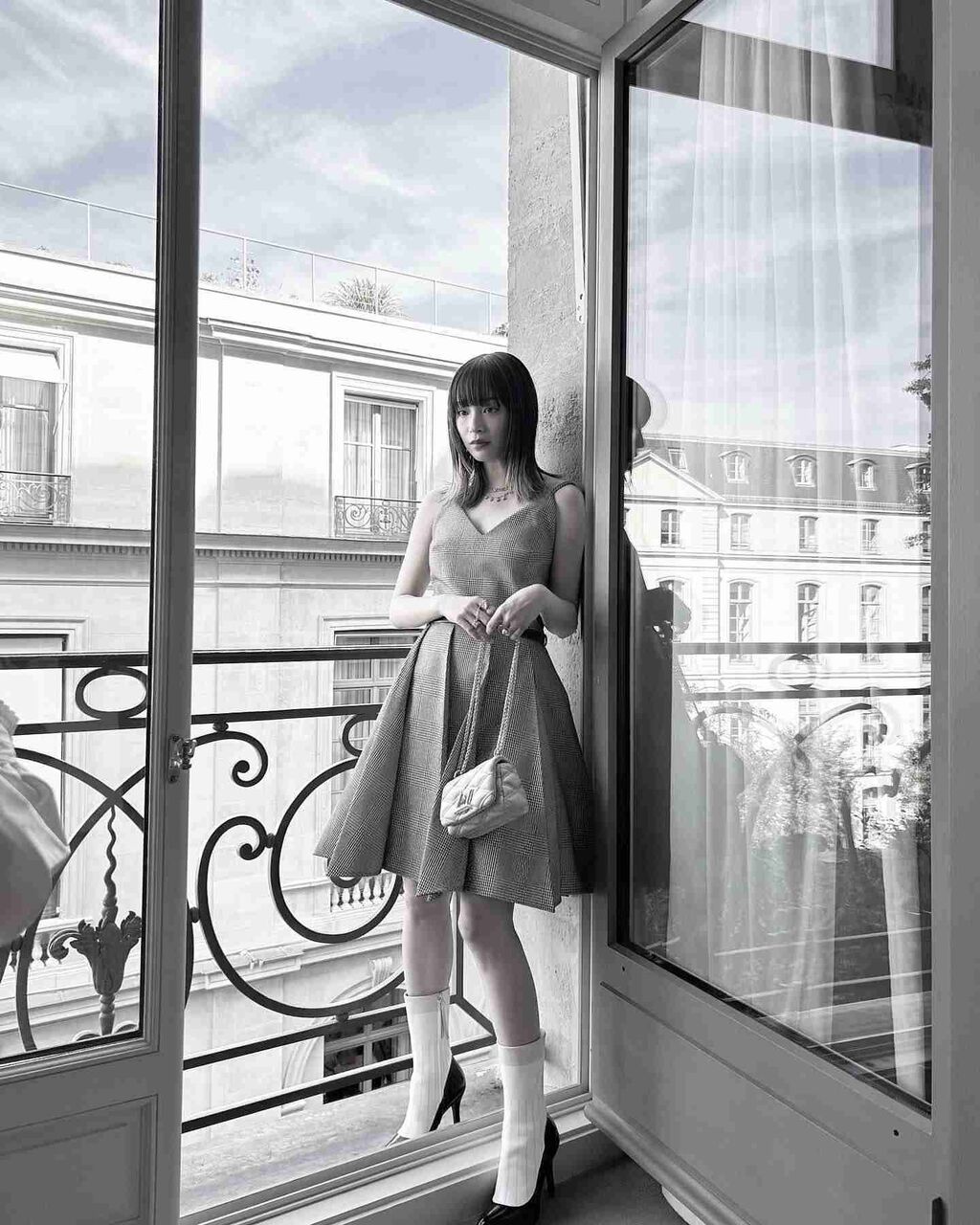 広瀬すず　ヴィトンのパリコレ最前列で光り輝く「日本の誇り」「国宝指定にしたい！」ファン感動