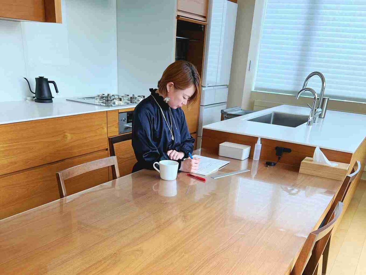 「毎日ワンピース」でコーデが決まり、クローゼットが片づく。とっておきの1着を選ぶコツも