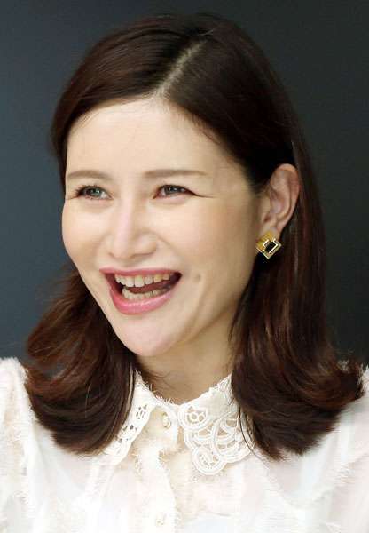 テレビで急にモテモテ山口真由の泣きどころ…ライバル三浦瑠麗が画面から消えたのに