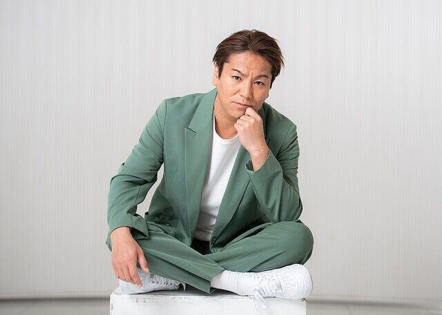 なぜ狩野英孝は浮き沈みの激しい芸能界で20年間消えなかったのか――。