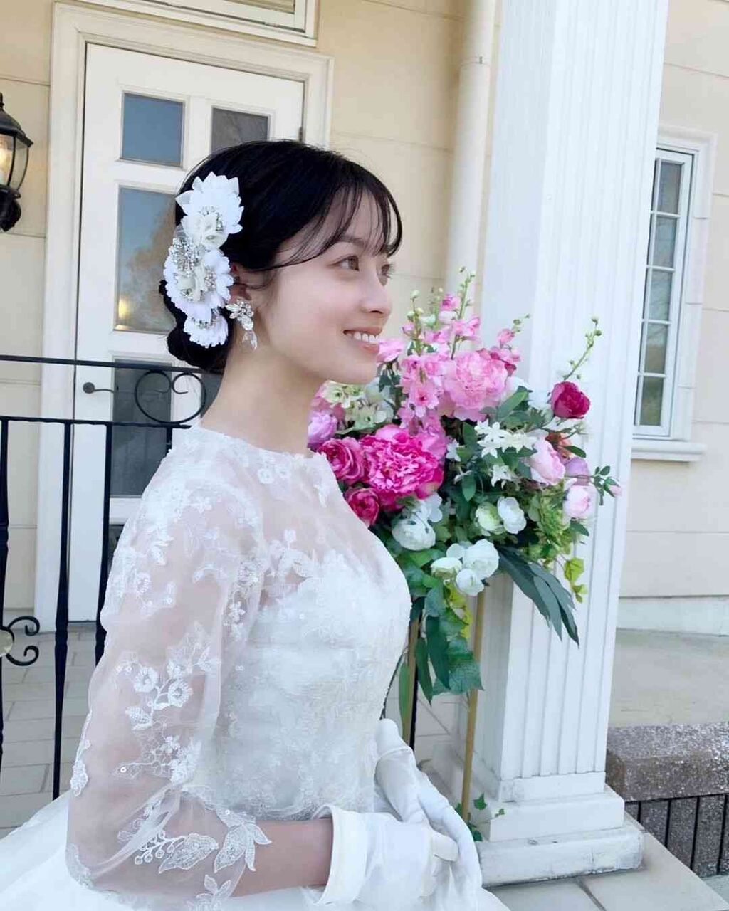 橋本環奈のウエディングドレス姿にネット騒然「破壊力やばい」「これは惚れる」「可愛すぎる」