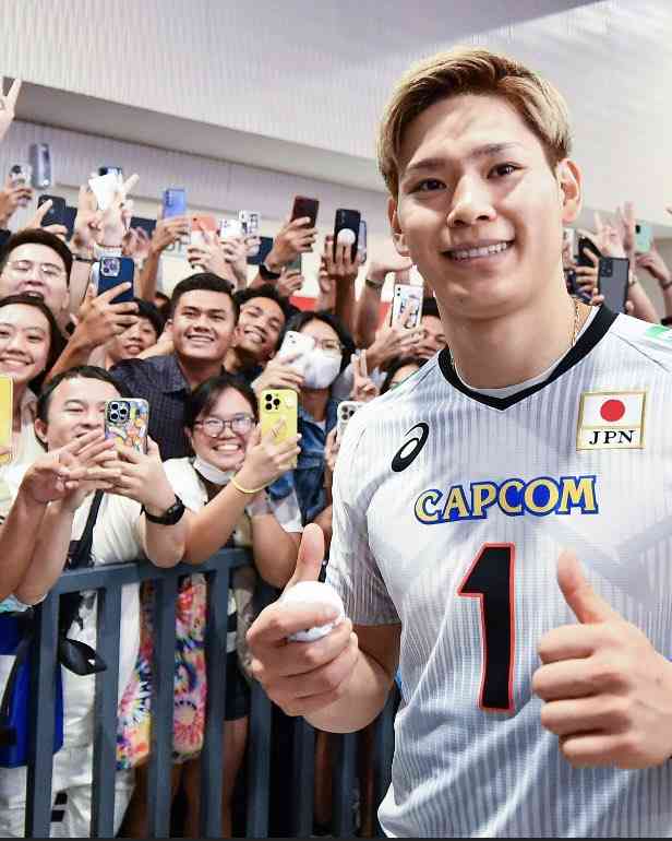 快進撃みせる日本男子バレー、フィリピンでの熱気伝わる光景に注目