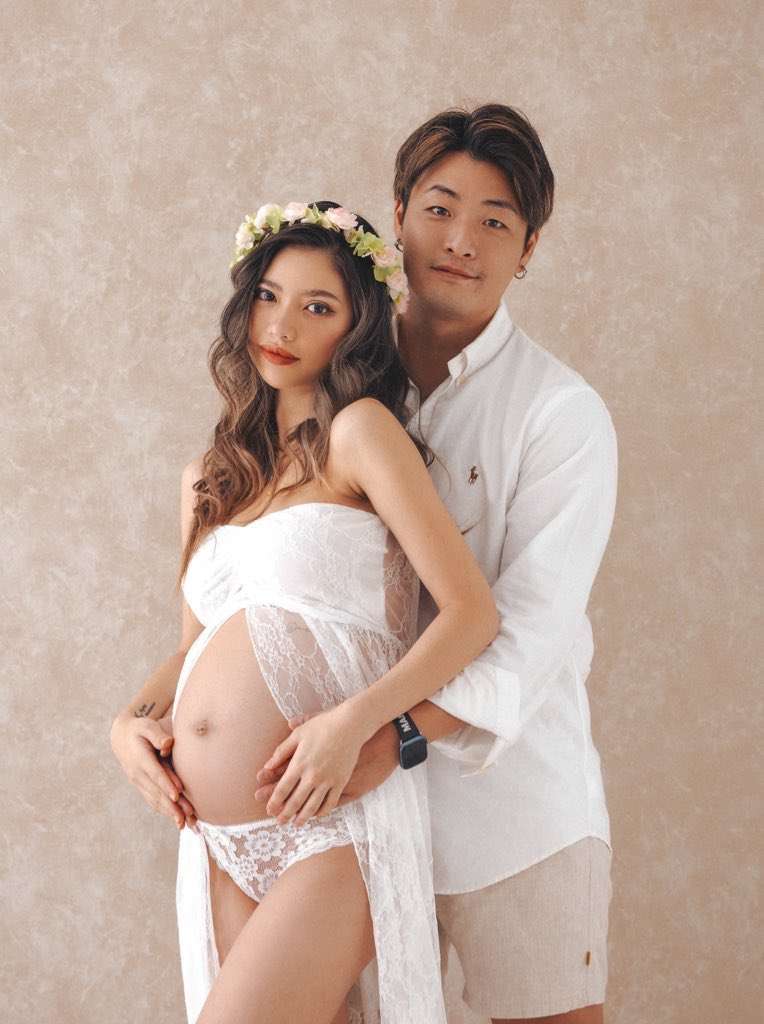 ギャップがすごい「産前vs産後」の写真に“10万いいね”の大反響　リアルな育児風景に「わかるw」「ほんとこれ」と共感続々