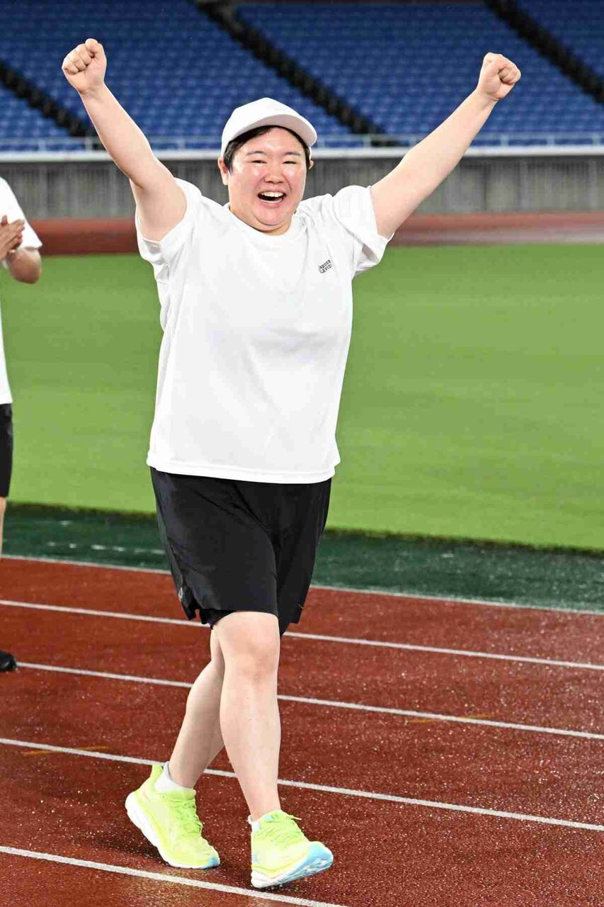 【24時間テレビ】やす子、チャリティーマラソンを涙でゴール「走れて良かったな～」　募金額は4億3801万円に