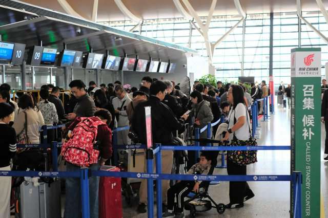 中国人訪日客「政治は関心ない」　渡航自粛呼びかけ、口を閉ざす人も