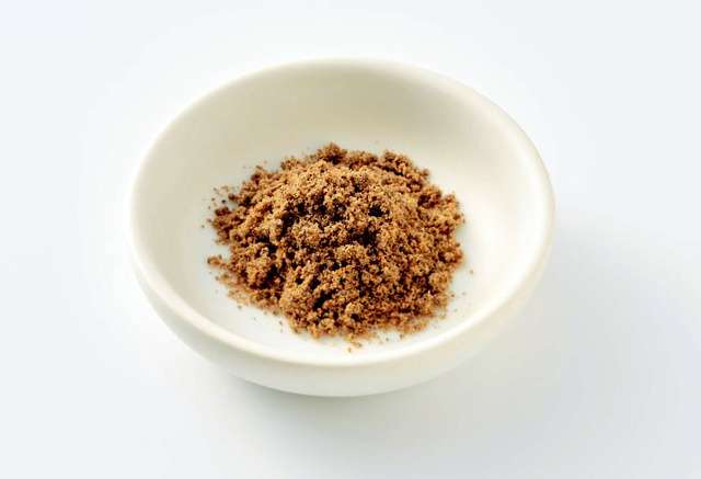 NTT東、食用コオロギ飼育に参入　AI技術などで効率化めざす