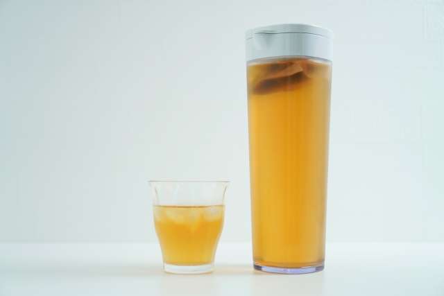 夏場の麦茶作りは苦行？ 「うんざりするって愚痴言ったら夫に笑われた」妻の投稿に反響　「水出しでも面倒くさすぎる」という声も