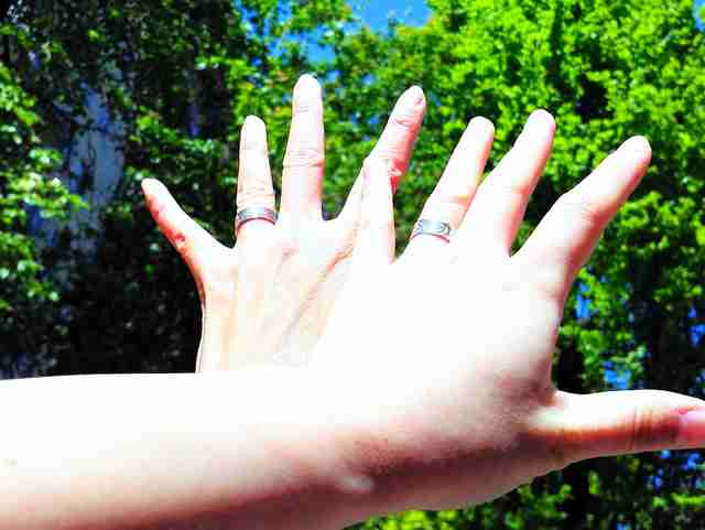 日本人女性カップル、カナダ政府が難民認定　「日本国内で迫害」