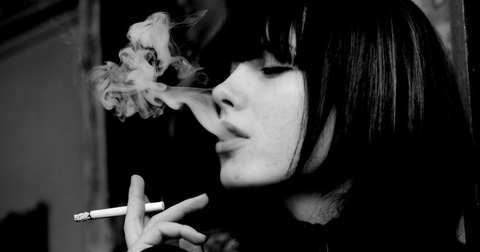 tobacco_woman