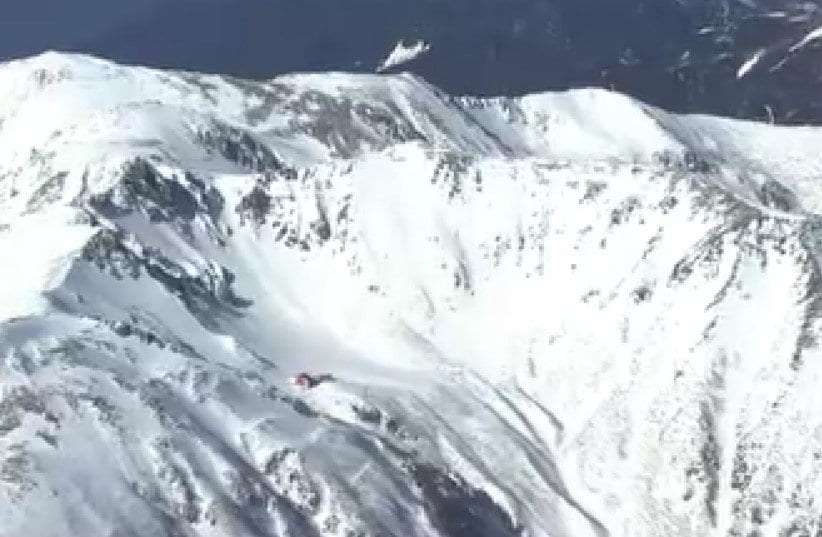 中国籍の男女大学生が遭難「ホワイトアウト」で動けず…中央アルプス宝剣岳　警察などが救助…女子大生は体調不良で病院へ