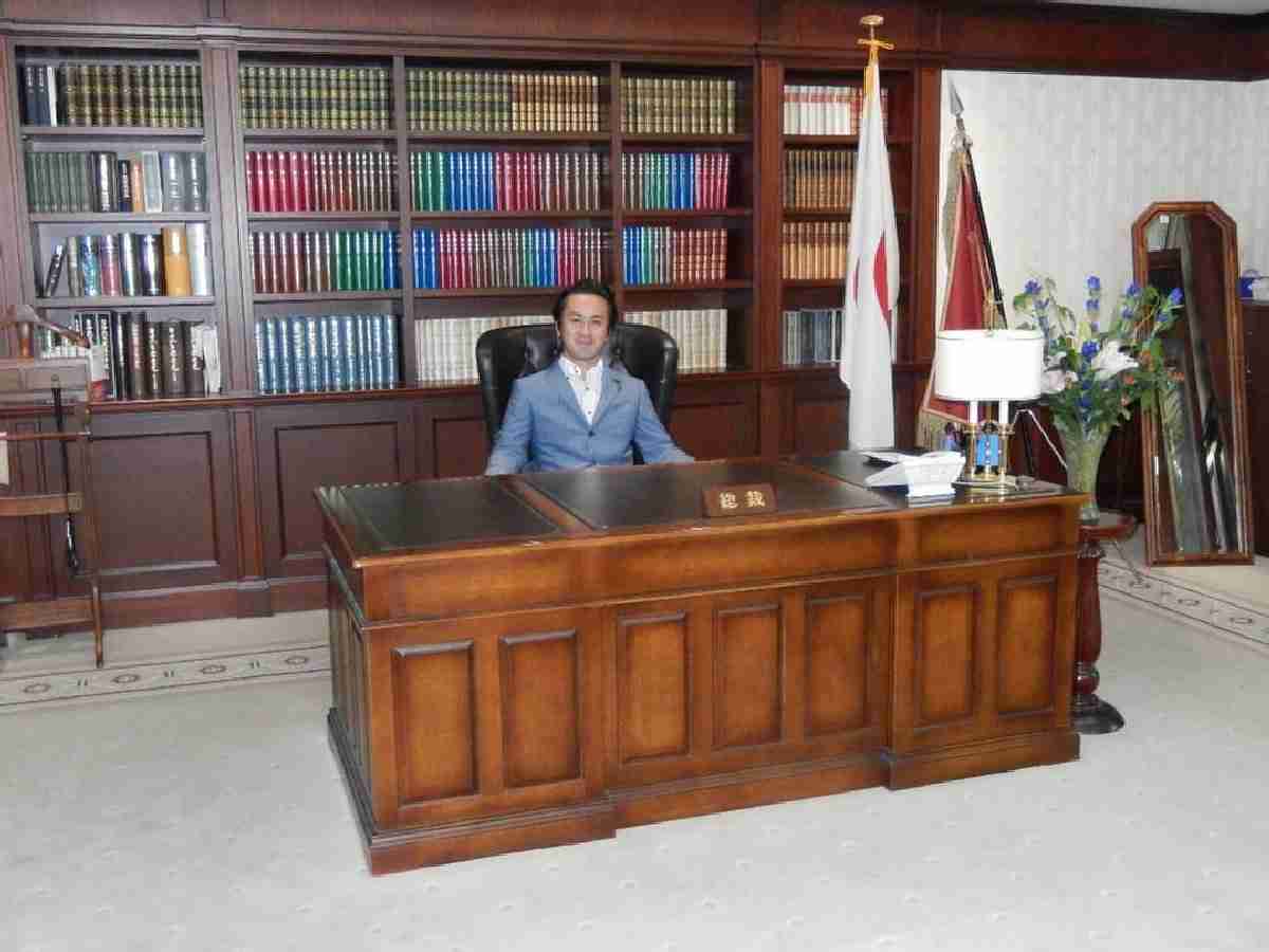 「私は熟女好きで知られている」中学生に卑猥な声をかけ逮捕の港区区議が議会で堂々反論