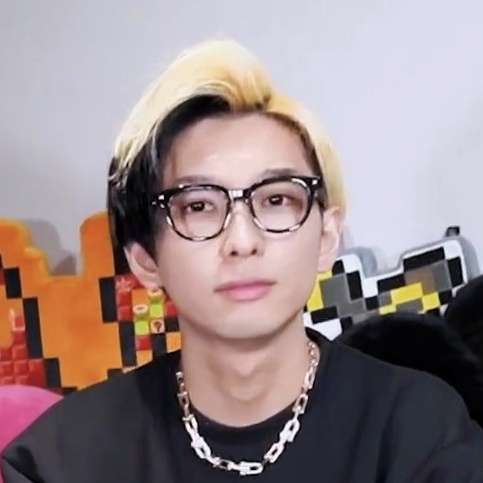 ティファニー✕ポケモンコラボ商品購入で、ヒカルが客から「割り込み」批判され謝罪