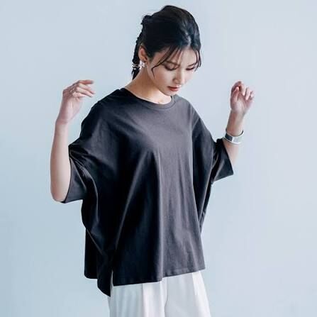 Tシャツの腕の隙間から下着が見える問題