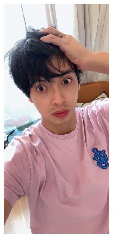 アレク、海外旅行の見積もり額が800万円に　妻・川崎希の計画に困惑「飛行機代だけで1人75万…」「もうタイにしよーよ」