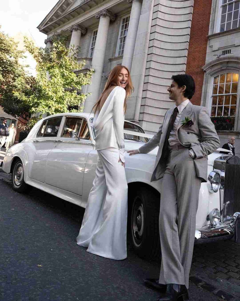 自分らしい花嫁姿に！ 海外ブライズの最新パンツスタイル