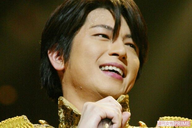 及川光博「LINE公式人気ランキング2位」「ファンサ神伝説」「泉に浸かる」ネットで大バズり中の“貴公子”素顔